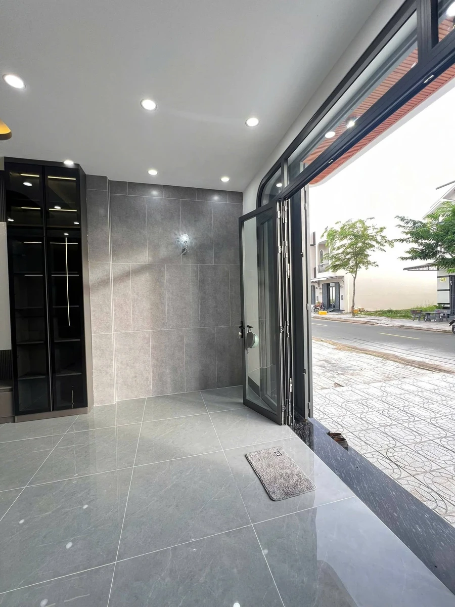 Bán nhà 1 trệt 1 lầu 90m2 Rạch Giá, Kiên Giang 3.5 tỷ - Ảnh thu nhỏ 3