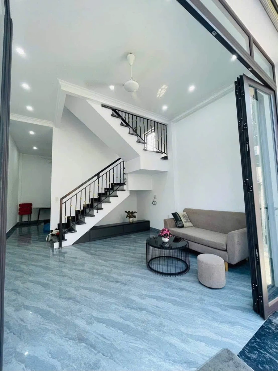 Bán nhà 3 tầng 42.7m2 góc, gần Quang Giáp, Phường Thạch Khôi - Ảnh thu nhỏ 2