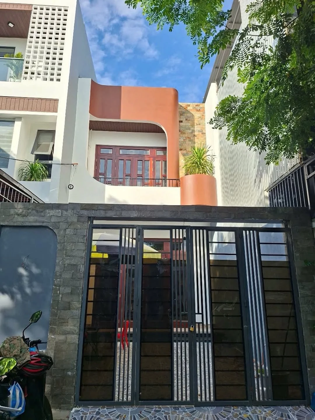 Bán nhà 3 tầng 100m² Bùi Thiện Ngộ, Quận 12, giá 6 tỷ - Ảnh 1