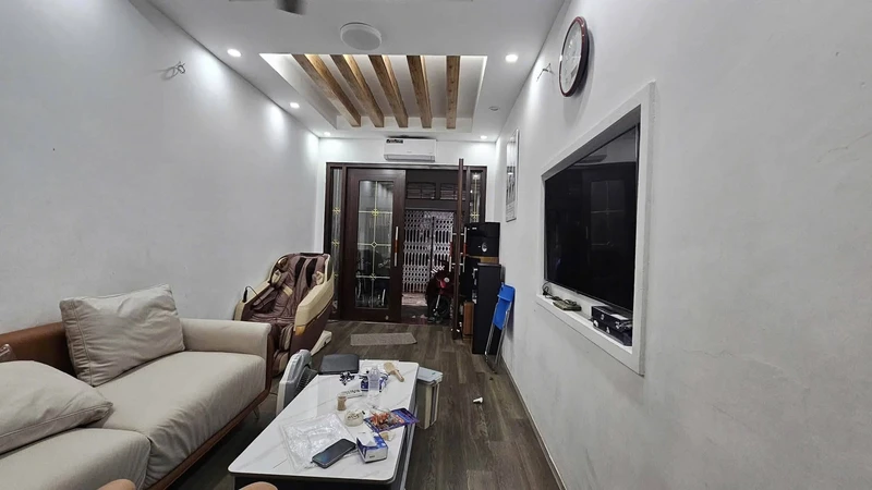 Bán nhà mặt ngõ 60m² 6 tầng Quan Nhân 9.1 tỷ