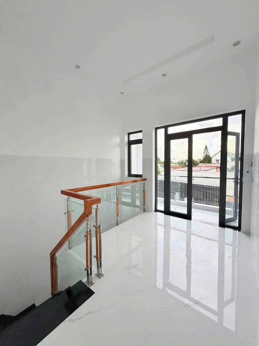 Nhà bán 1 trệt 1 lầu 3PN 60m² Định Hoà, Bình Dương - Ảnh thu nhỏ 3