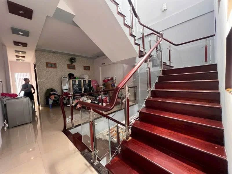 Bán nhà 2 tầng 120m² khu Metro Mới 9,9 tỷ - Ảnh thu nhỏ 2