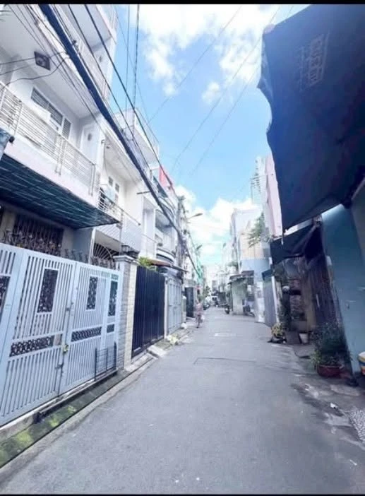 Bán nhà 4 tầng 4PN 6.1 tỷ Tân Bình, hẻm xe hơi - Ảnh 1