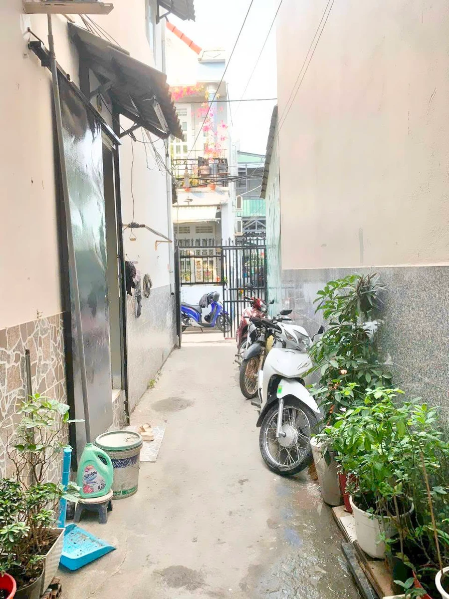 Bán nhà 18m² 2 phòng ngủ Nhà Bè 1 tỷ 180 - Ảnh 1