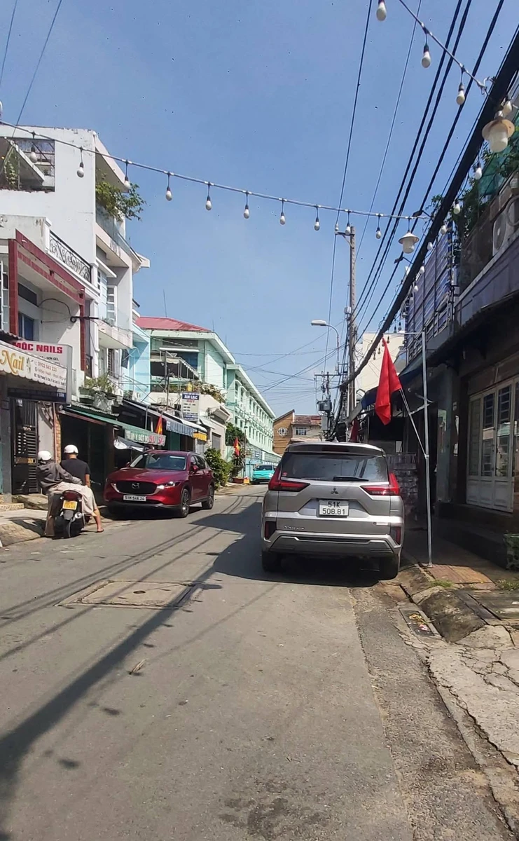 Bán nhà hẻm xe hơi 55m² gần Aeon Bình Tân, 5 tỷ - Ảnh 1