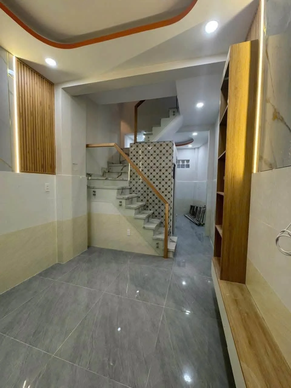 Bán nhà hẻm 2 tầng 30m2, 2PN, đường Cần Giuộc, Phường 12, Quận 8, giá 4,3 tỷ - Ảnh 1