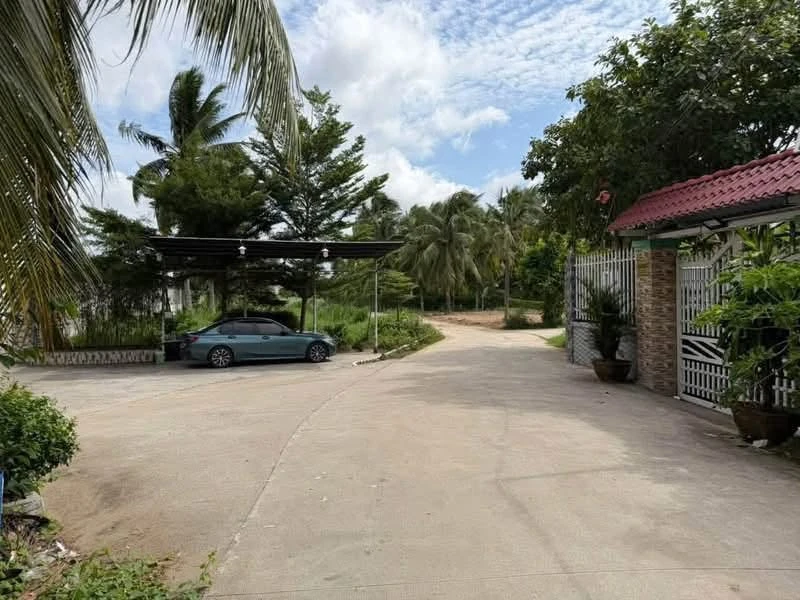 Bán nền mặt tiền Hẻm Sân Bia Phú Tân Bến Tre 100m²