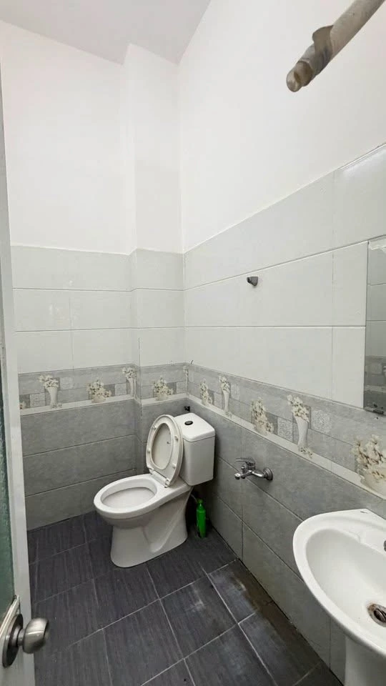 Bán nhà 120m² 2 PN hẻm Nguyễn Trãi Quận 11, 1,5 tỷ - Ảnh thu nhỏ 4