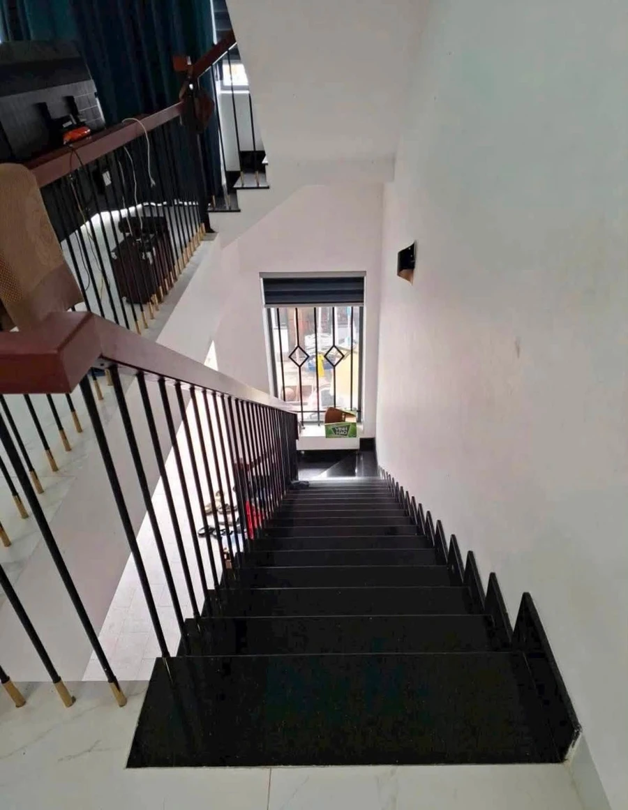 Bán nhà 2 mặt tiền 136m² Phan Thiết, 7.5 tỷ - Ảnh thu nhỏ 4