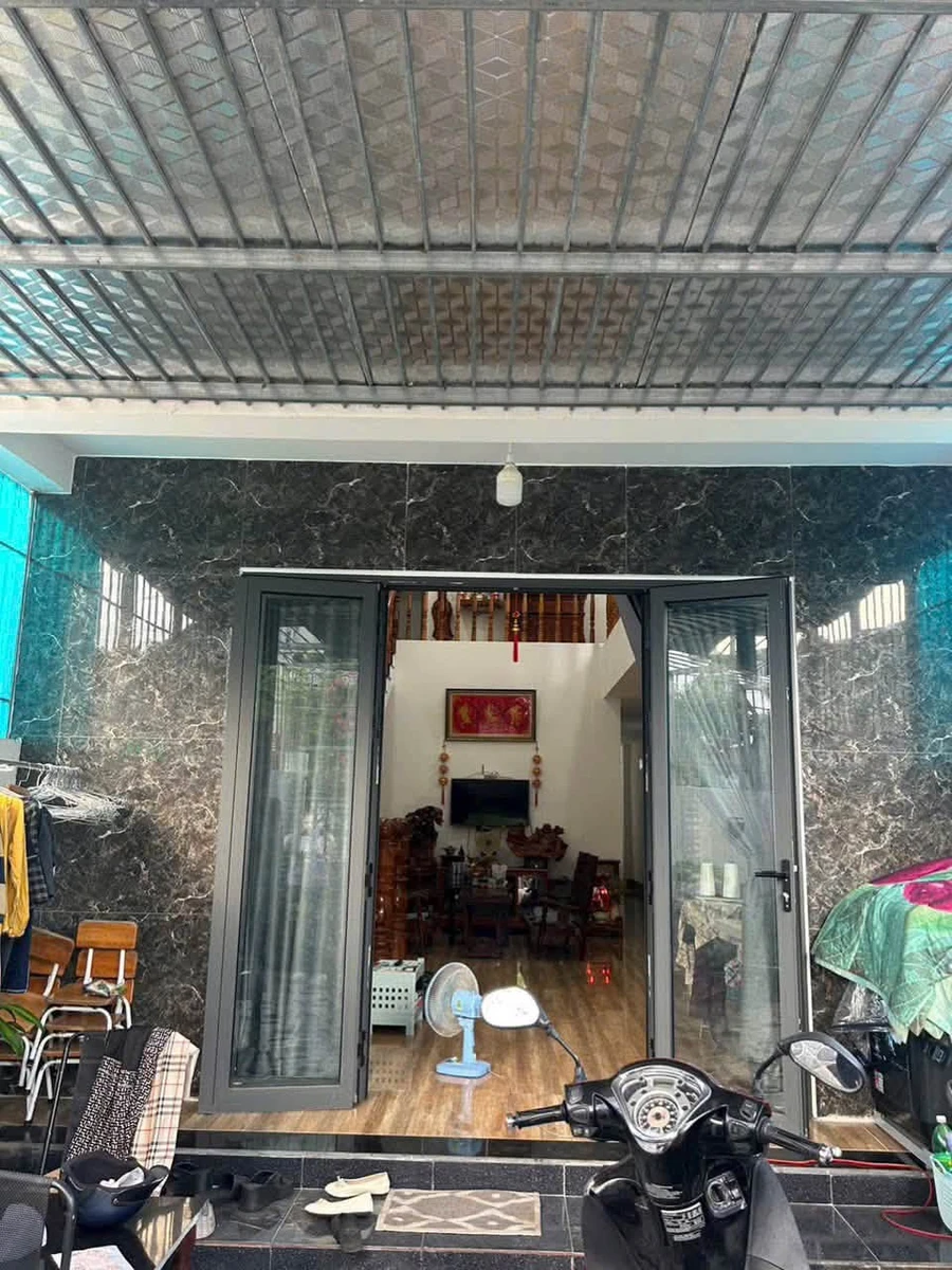 Bán nhà 2 tầng hẻm xe hơi 109,4m2 đường Lương Đình Của, Nha Trang - Ảnh 1