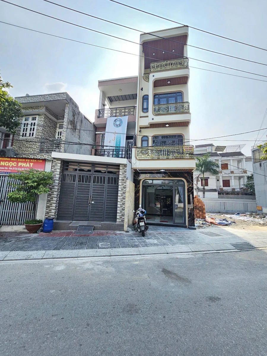 Bán nhà mới hoàn công 76,5m2, 4PN mặt tiền Nguyễn Hữu Cảnh Dĩ An 8.9 tỷ - Ảnh 1
