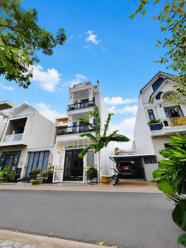 Bán nhà 1 trệt 2 lầu 238m² Cần Thơ