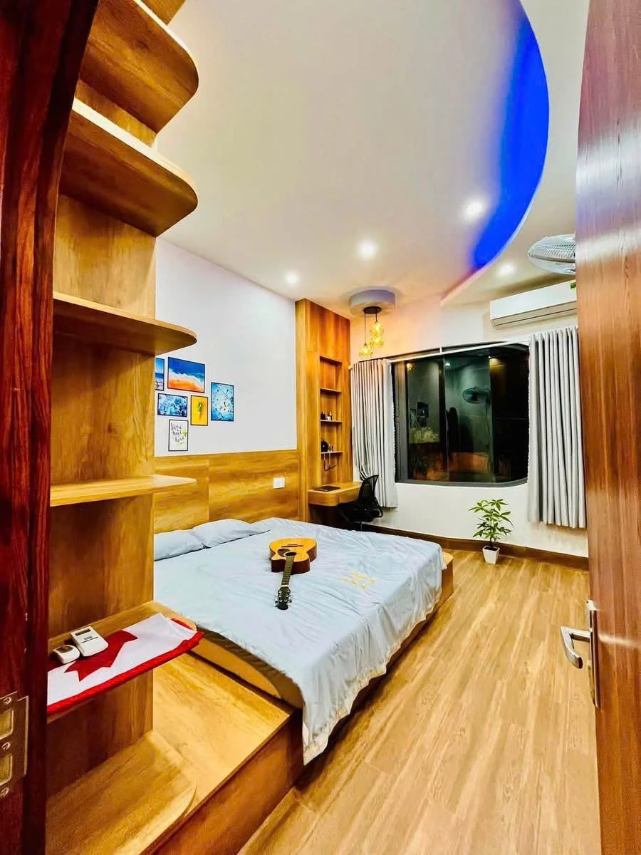 Bán nhà mặt tiền Kế Chợ Đầm, 3 tầng, 111m², Quận 1 - Ảnh thu nhỏ 4