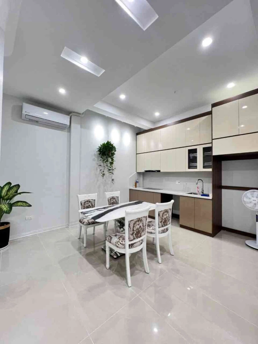 Bán nhà 5 tầng 50m2, 8 phòng ngủ Hào Nam, gần Nhạc viện - Ảnh thu nhỏ 3
