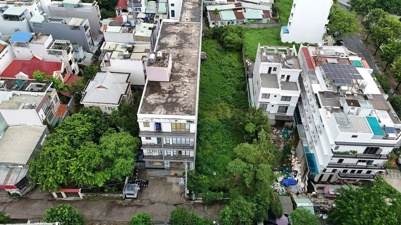 Bán đất 2 mặt tiền gần QL13 Thủ Đức, 1.127m², hơn 60 tỷ - Ảnh 1