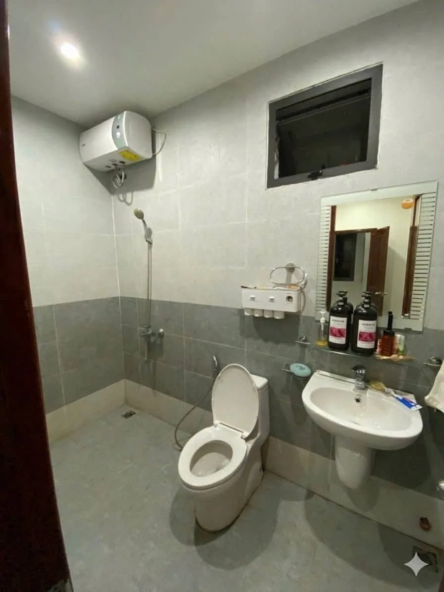 Cho thuê nhà 3 tầng mặt tiền 110m² Huế - Ảnh thu nhỏ 5