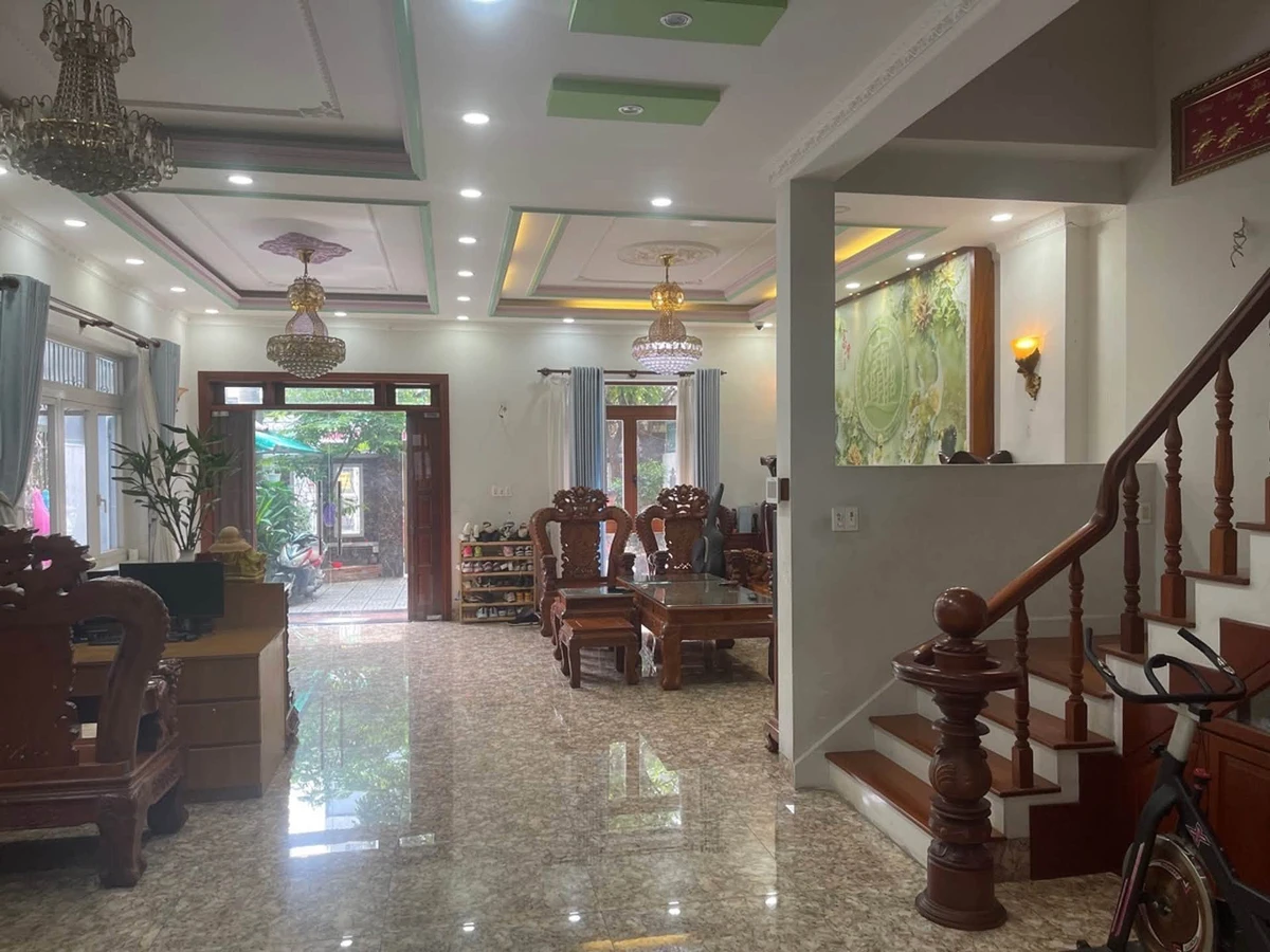 Bán biệt thự 255m2 sân vườn gần Lê Văn Việt, Hiệp Phú, Thủ Đức, giá 37 tỷ - Ảnh thu nhỏ 2