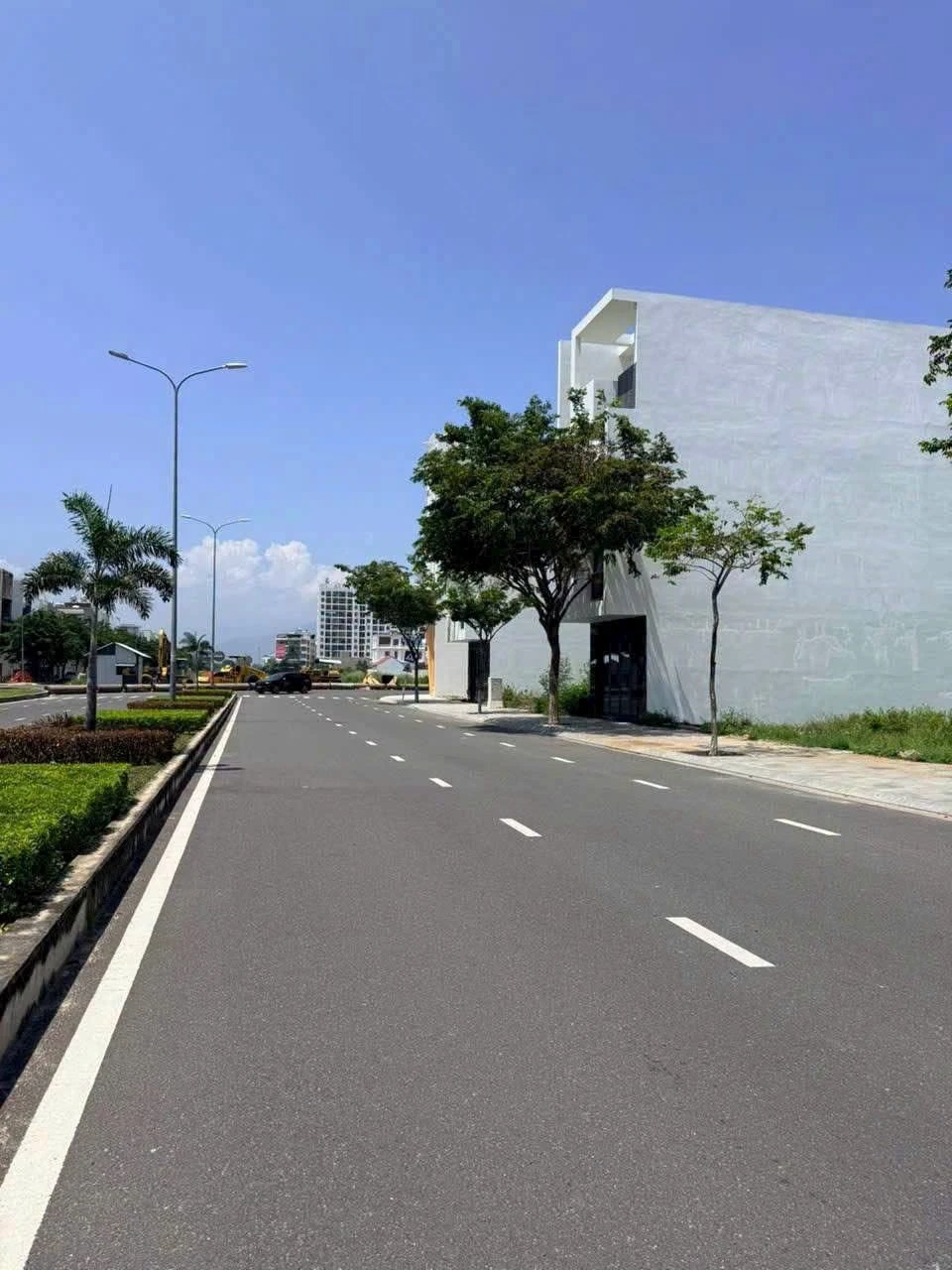 Bán lô đất 110m2 tại Nha Trang, giá 8 triệu/m2 - Ảnh 1