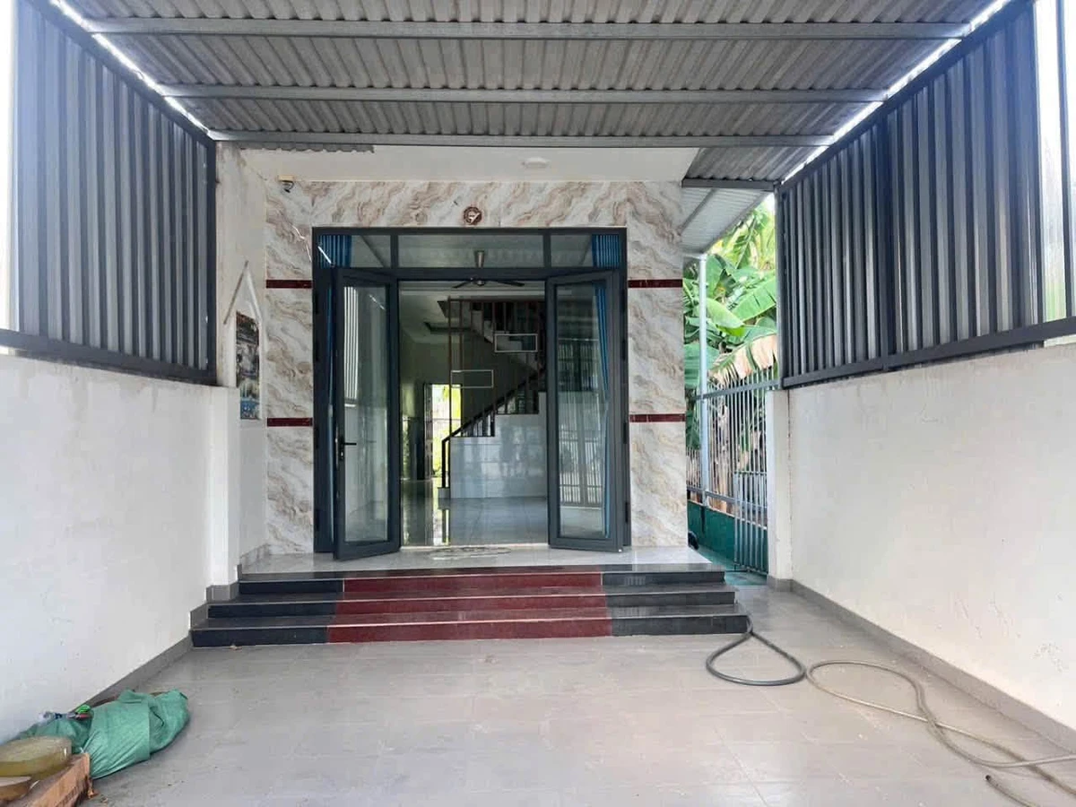 Bán nhà Vĩnh Tân, Tân Uyên, 197m², 3 phòng, 1 tỷ 799 triệu - Ảnh thu nhỏ 2