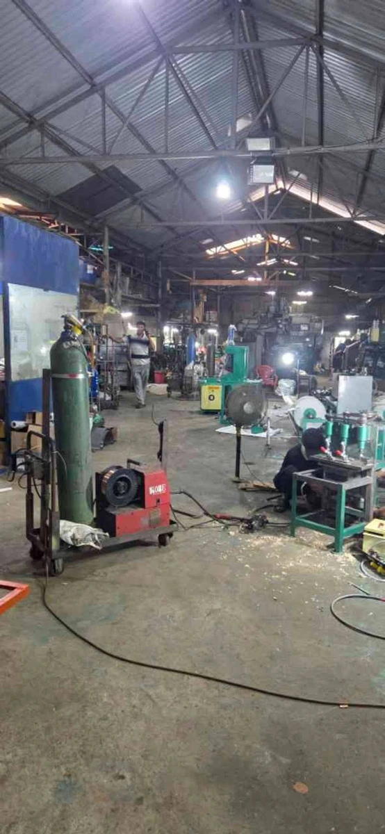 Bán đất 300m2 mặt tiền Tỉnh Lộ 10, Bình Tân, 11 tỷ - Ảnh thu nhỏ 3