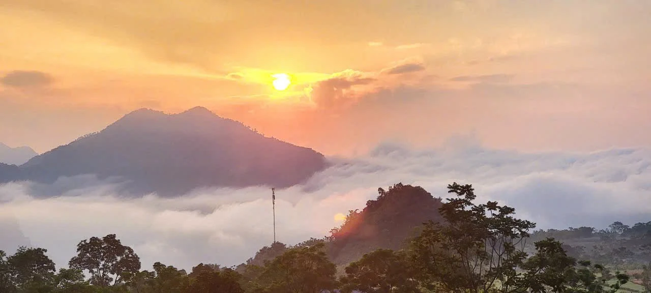 Bán biệt thự 1000m2 Đà Bắc, Hà Nội, 2-3 phòng ngủ - Ảnh 1