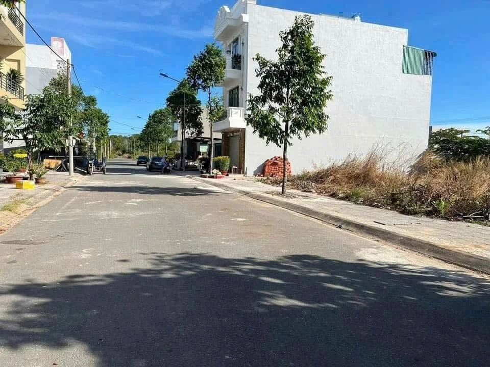 Bán lô đất 6x18m (108m2) đường Gò Cát 8, Hòa Long, TP Bà Rịa, giá 2,3 tỷ - Ảnh thu nhỏ 2