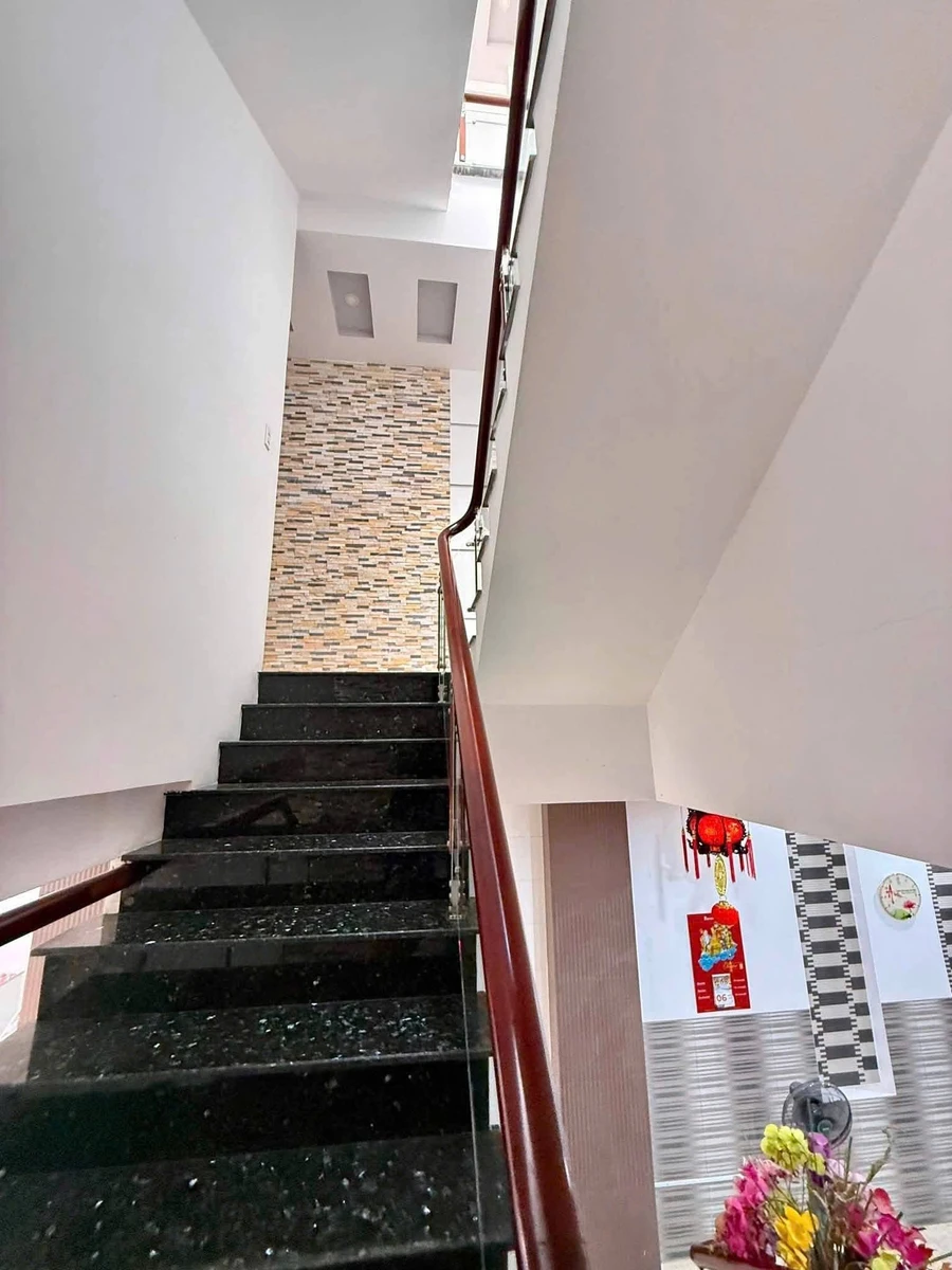 Bán nhà 1 trệt 2 lầu 87,5m2 Khu TĐC 30/4 Long Toàn, TP Bà Rịa, giá 5,95 tỷ - Ảnh thu nhỏ 3
