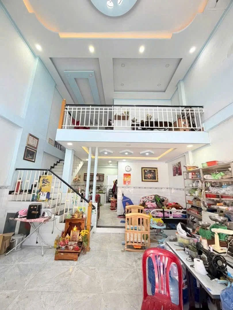 Bán nhà gác lửng 3PN 130m² Phan Trọng Tuệ khoảng 1 tỷ - Ảnh 1