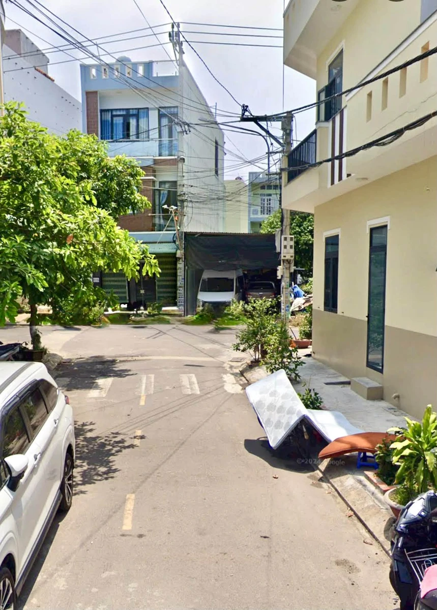Bán nhà mặt tiền 3 tầng 50m2 gần Cầu Lê Thanh Nghị - Ảnh thu nhỏ 3