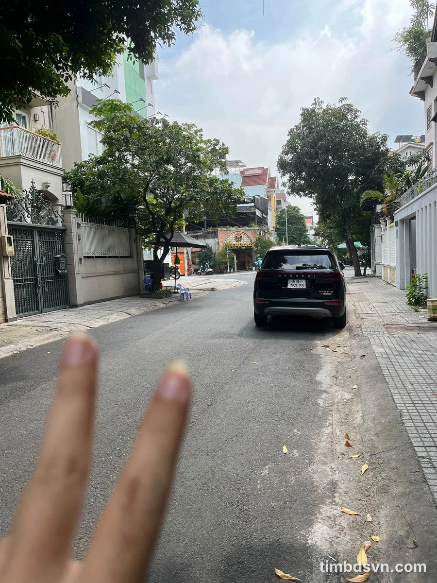 Cho thuê nhà Phú Nhuận 56m² 2 phòng mặt tiền Thích Quảng Đức 27 tr/tháng - Ảnh thu nhỏ 2