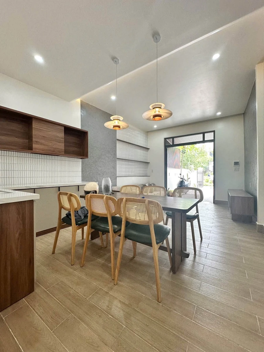 Nhà kiệt ô tô Hoài Thanh 101m² 2PN 2WC full nội thất - Ảnh 1