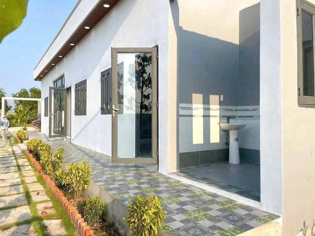 Bán nhà sân vườn 861m² 2PN Cần Dước Tây Ninh 3,7 tỷ - Ảnh thu nhỏ 4