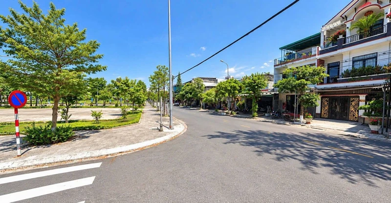 Bán đất 100m² tặng nhà 2 tầng mặt tiền Phú Thạnh 7, đối diện Quảng trường Liên Chiểu, Đà Nẵng