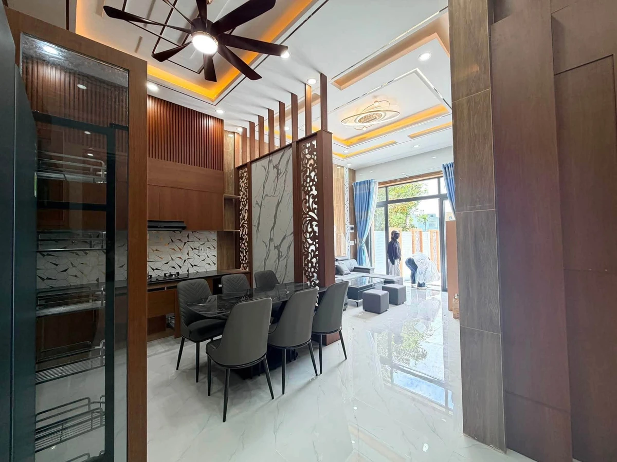 Bán nhà 1 trệt 1 lầu mặt tiền Điện Biên Phủ 132m² Long Hải - Ảnh thu nhỏ 3
