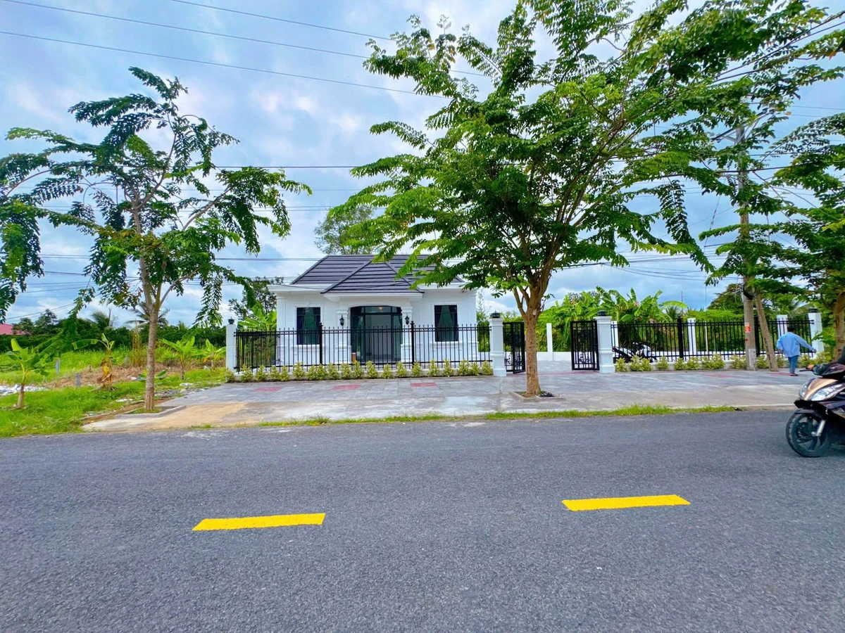 Bán nhà mái Nhật sân vườn 176m² Vĩnh Long 2,45 tỷ - Ảnh thu nhỏ 2