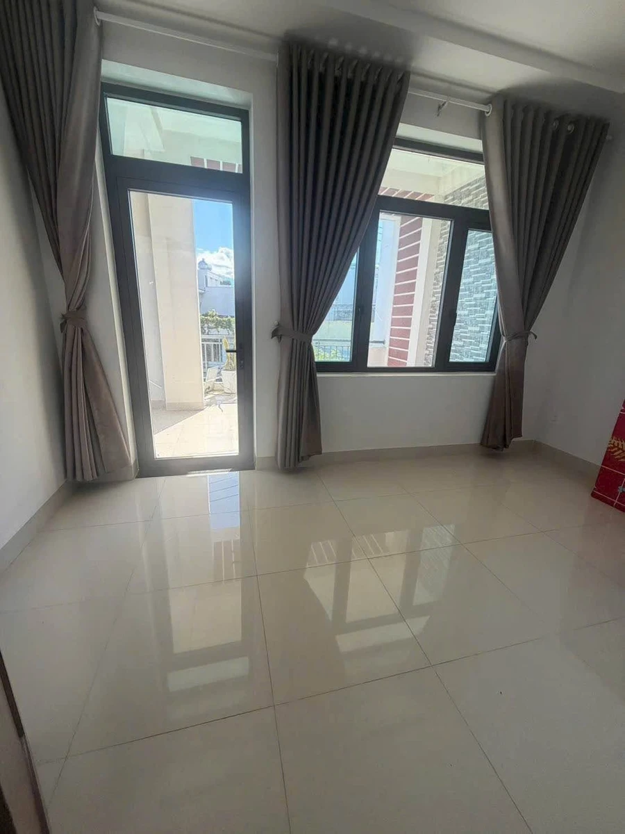 Bán nhà 4 tầng mặt tiền Nguyễn Thị Định, Nha Trang 12,9 tỷ - Ảnh 1