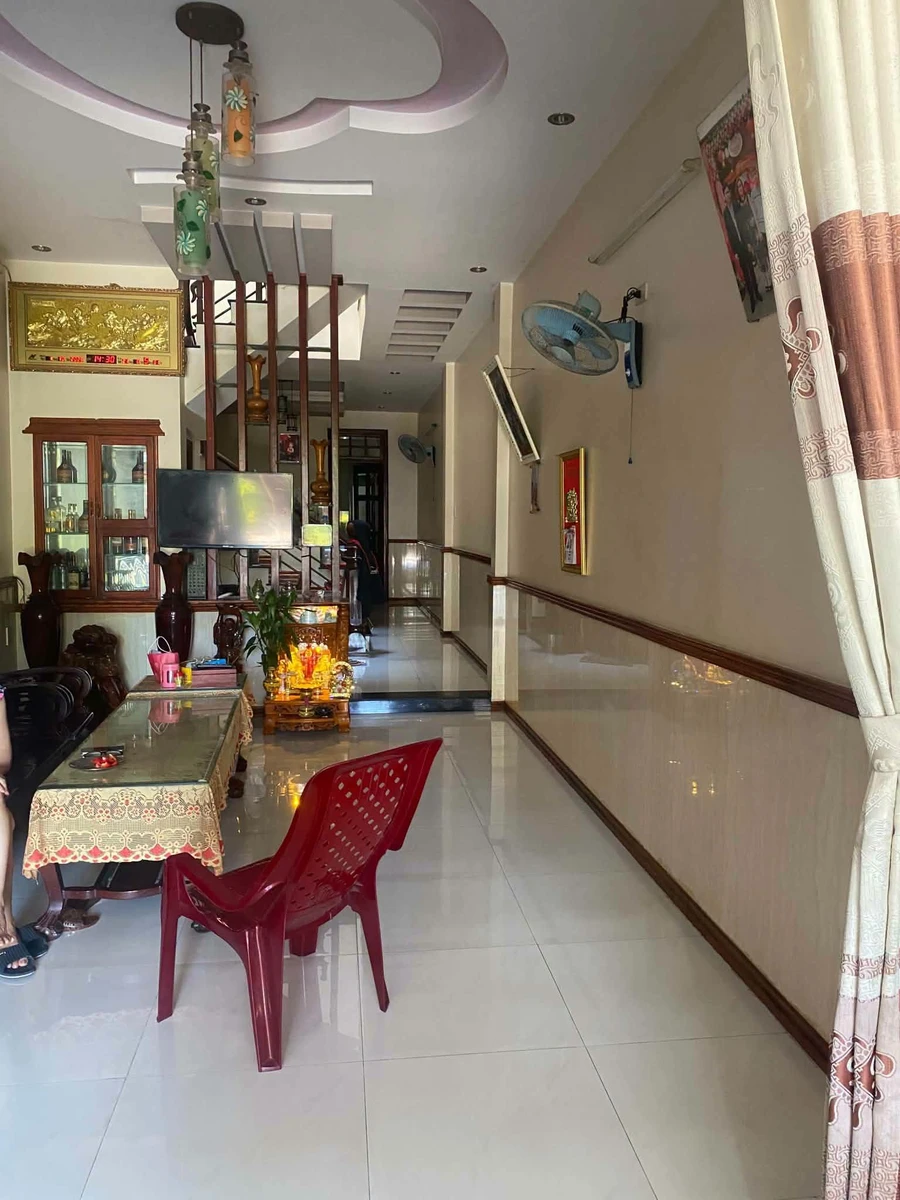 Bán nhà hẻm 101m² hướng Nam, Quảng Ngãi - Ảnh thu nhỏ 4