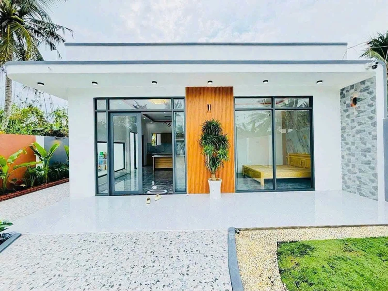 Bán nhà vườn 302m2 có sân vườn tại Rạch Giá, giá 2 tỷ 5