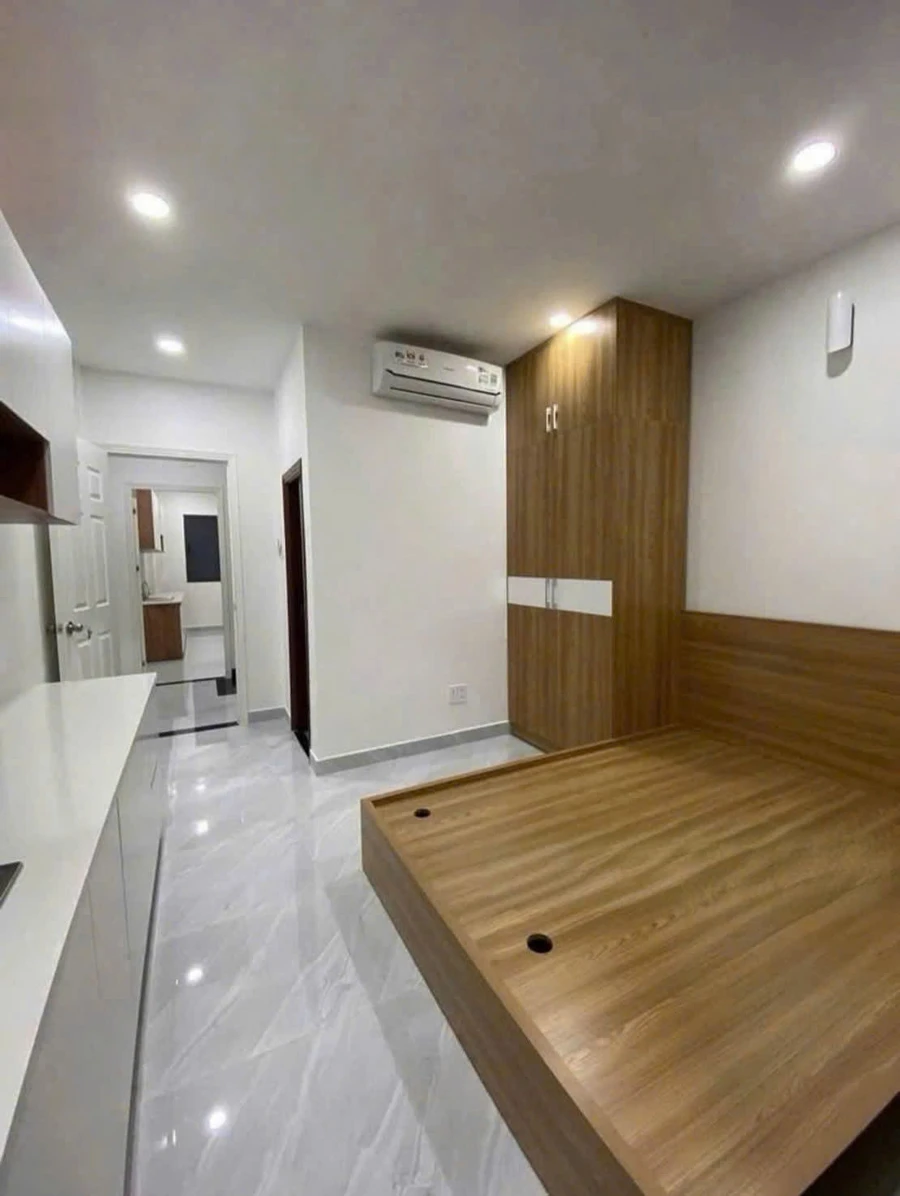 Bán nhà mặt tiền Đào Duy Từ Phú Nhuận 40m2, 5 tầng, 6 phòng, 7 WC, giá 10,6 tỷ - Ảnh thu nhỏ 4