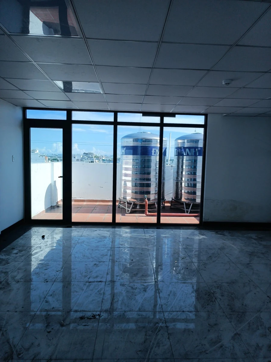 Cho thuê tòa nhà văn phòng mặt tiền Gò Vấp 850m² 66 triệu/tháng - Ảnh thu nhỏ 5