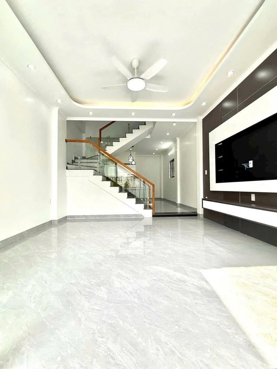 Bán nhà lô góc 51m² 4 tầng Thiên Lôi Tân Bình - Ảnh 1