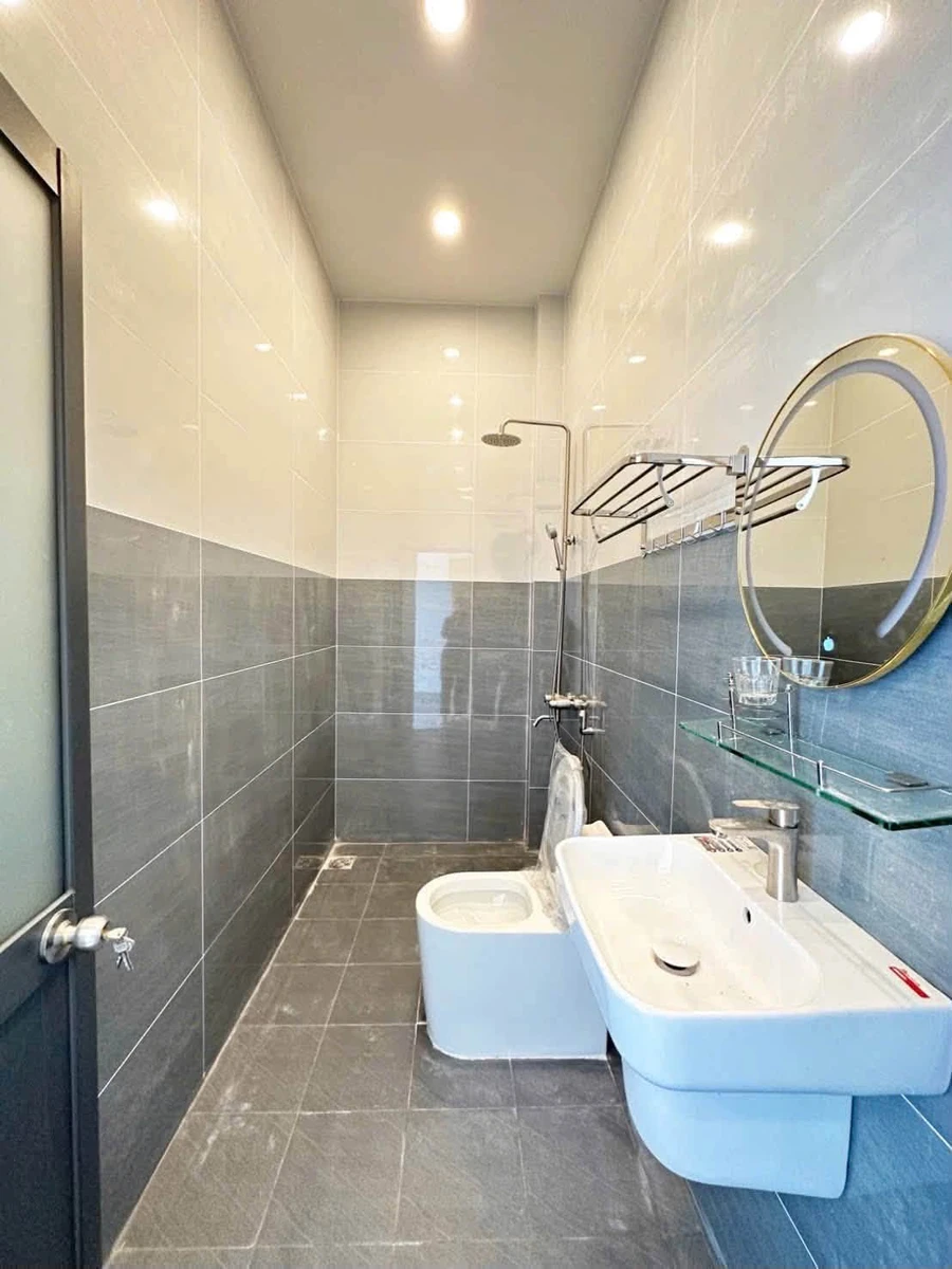 Nhà lầu 3PN có vườn Nguyễn Văn Phú, 185m², 3.2 tỷ - Ảnh thu nhỏ 5