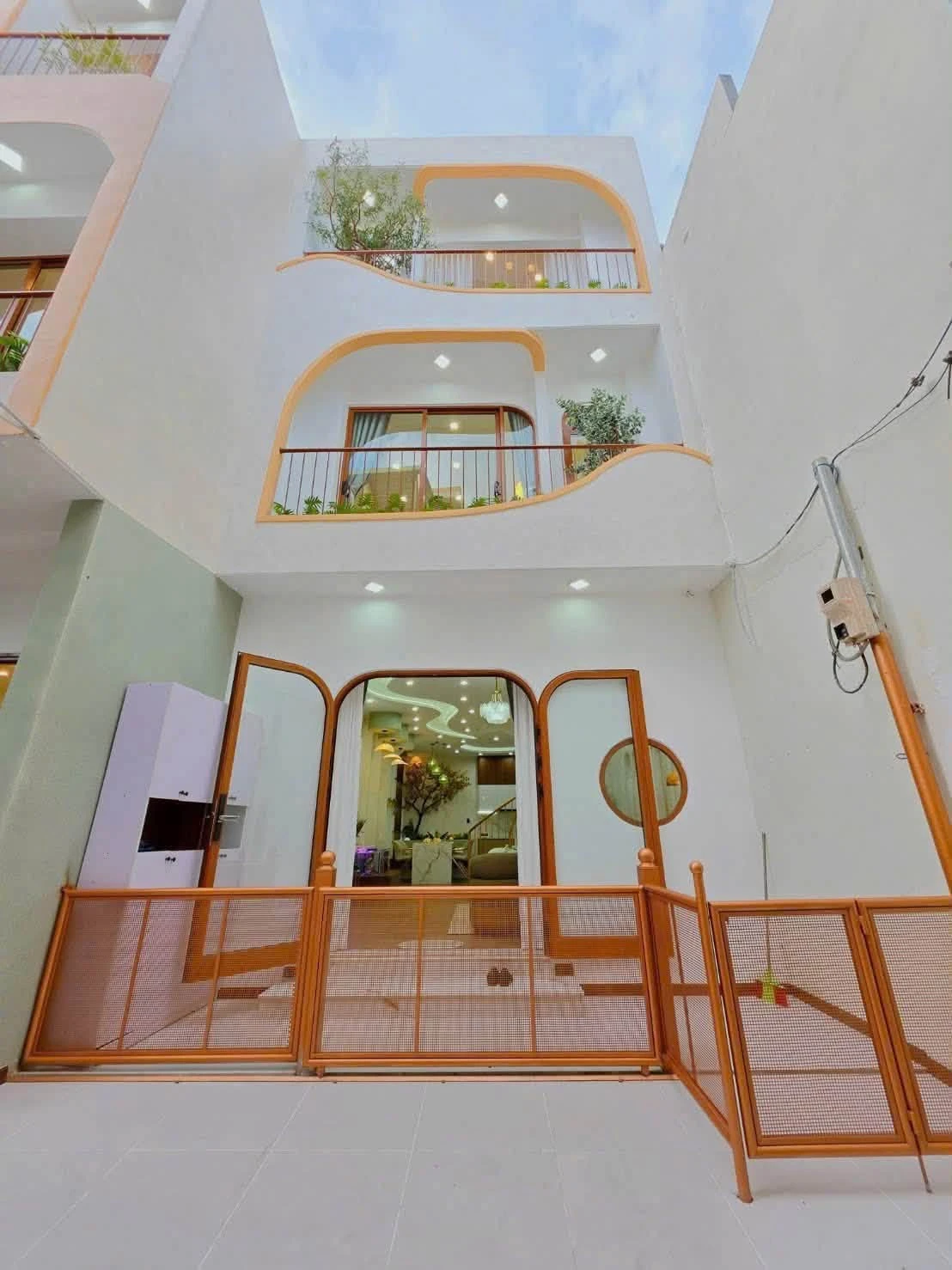 Nhà 3 tầng 157m2, 3PN, Quận 12 Nguyễn Văn Linh - Ảnh 1