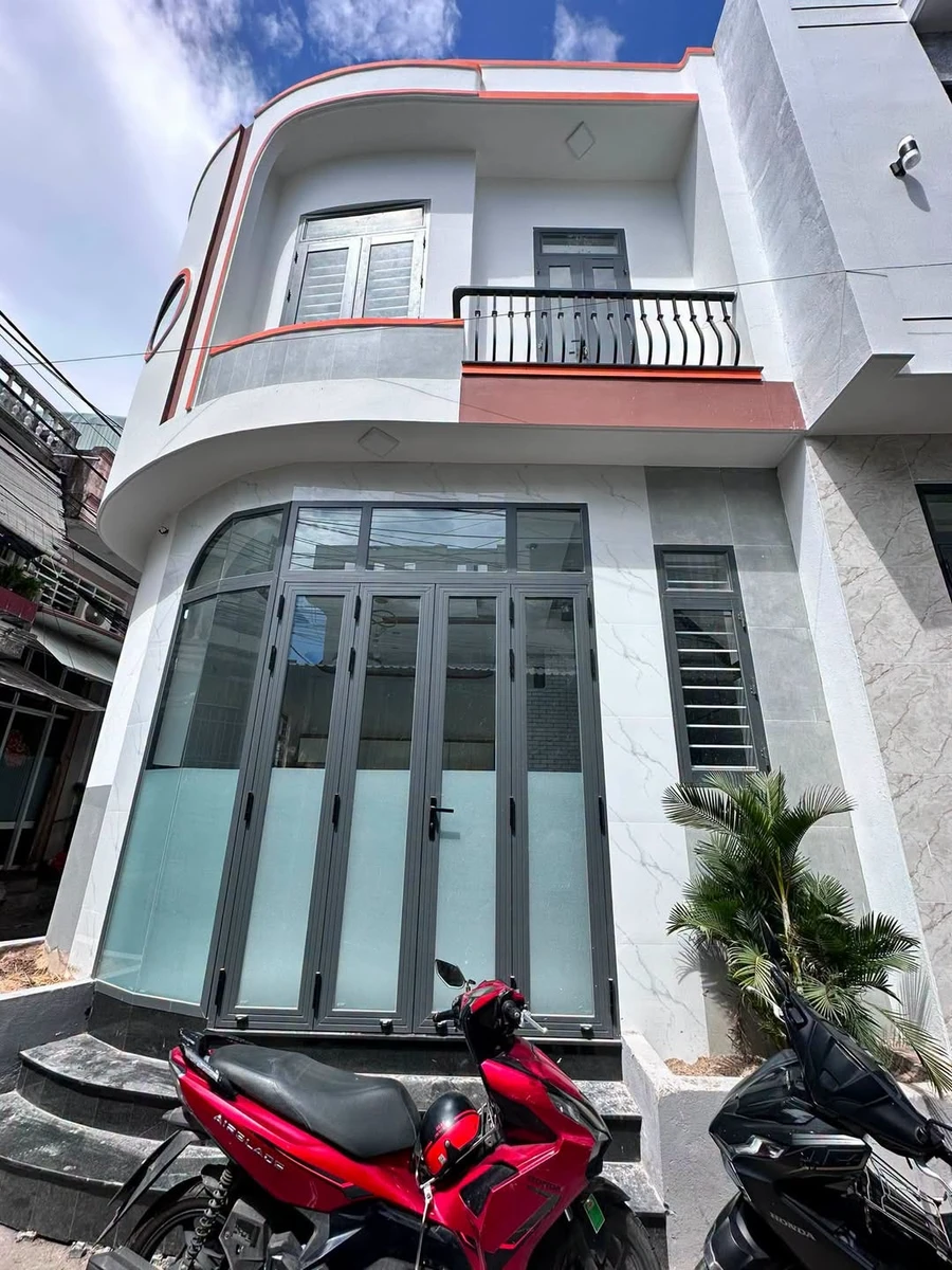 Bán nhà 2 tầng 40m2 đường Huỳnh Thúc Kháng Quy Nhơn - Ảnh 1