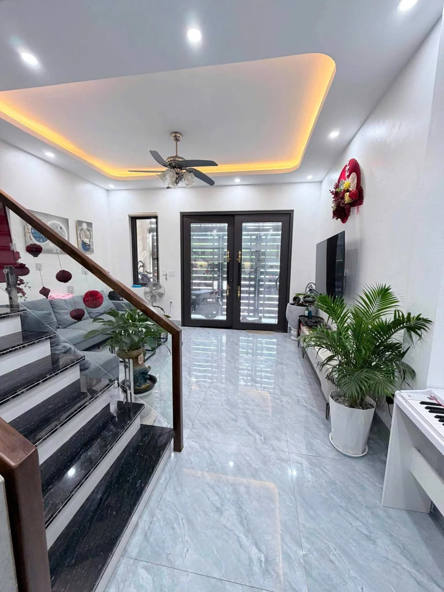 Bán nhà 3 tầng 52m² Cao Xanh 3 tỷ 150 triệu - Ảnh thu nhỏ 3