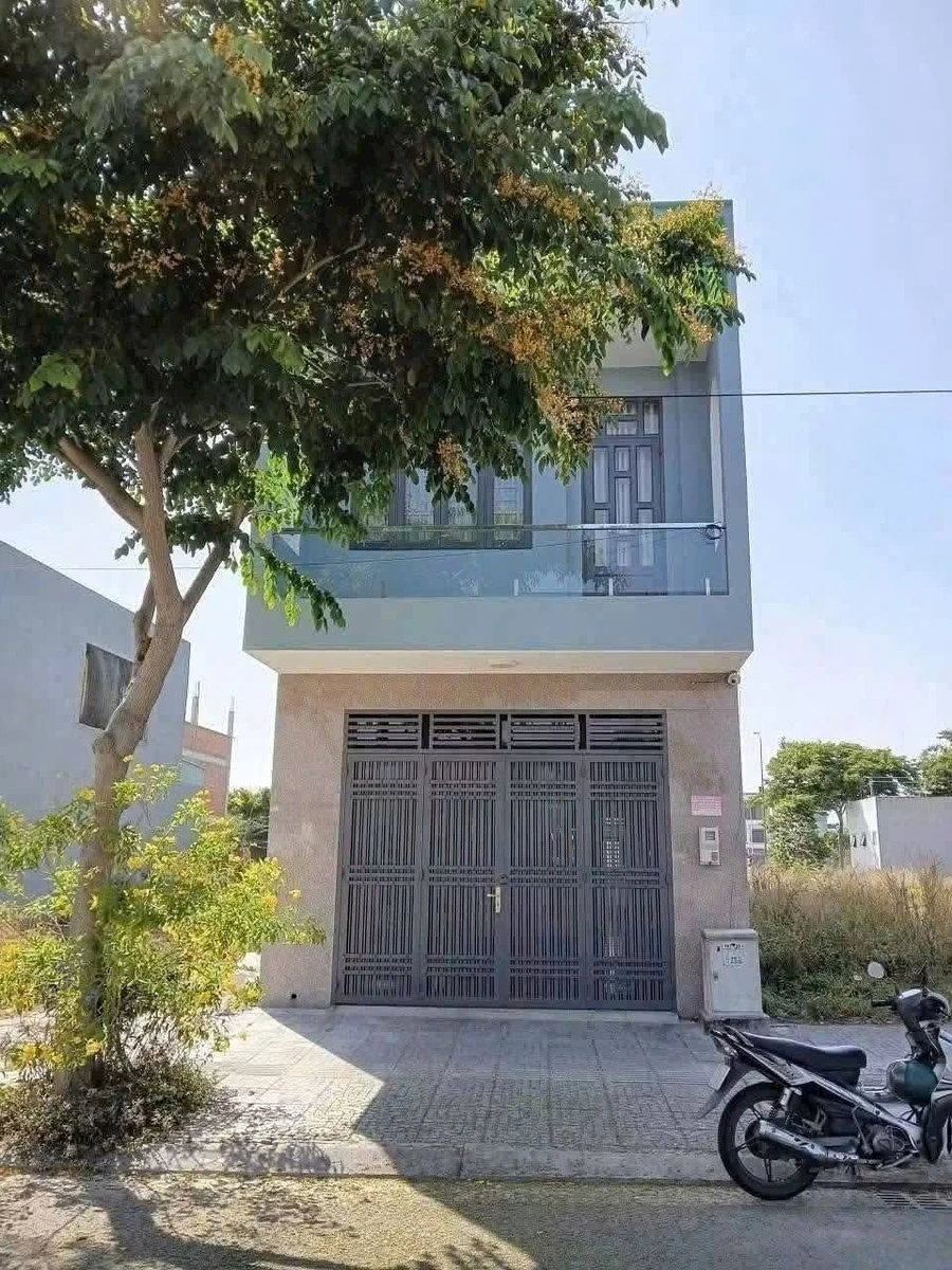Bán nhà 1 trệt 1 lầu mặt tiền Nguyễn Thái Học, 114m2, 3PN, Long Tâm, Bà Rịa, giá 4,99 tỷ - Ảnh 1
