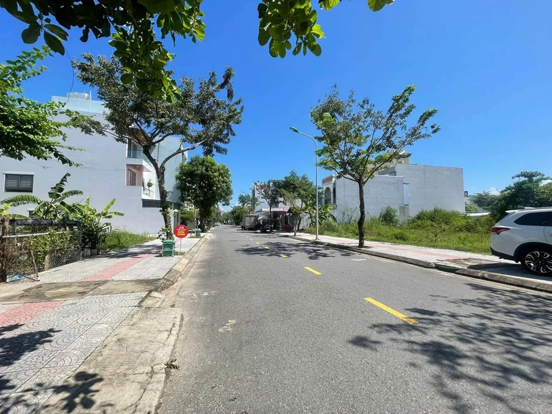 Bán đất Trương Xuân Nam, 105m2, giá 5tỷ4