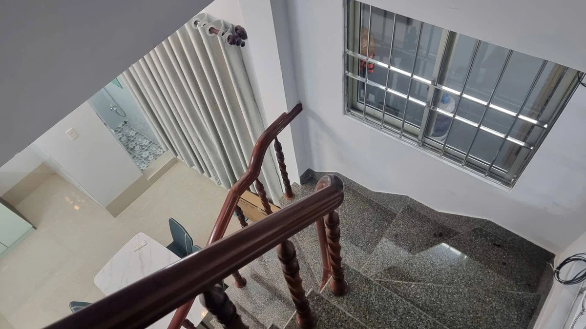 Bán nhà 4 tầng 136.4m2 giá 5.5 tỷ Nha Trang - Ảnh thu nhỏ 4