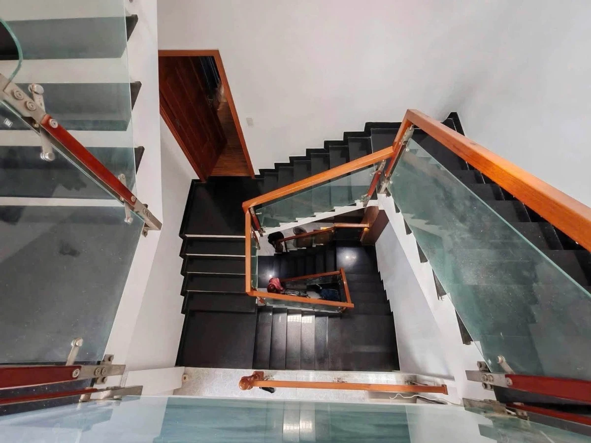 Bán nhà 3 tầng 75m2, 4PN, đường Đinh Thị Hòa, Sơn Trà, Đà Nẵng, giá 6,05 tỷ - Ảnh thu nhỏ 5