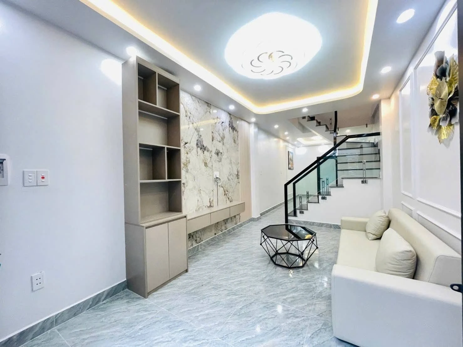 Bán nhà mặt ngõ 33m² 3 tầng Phạm Hữu Điều, Bình Tân - Ảnh 1